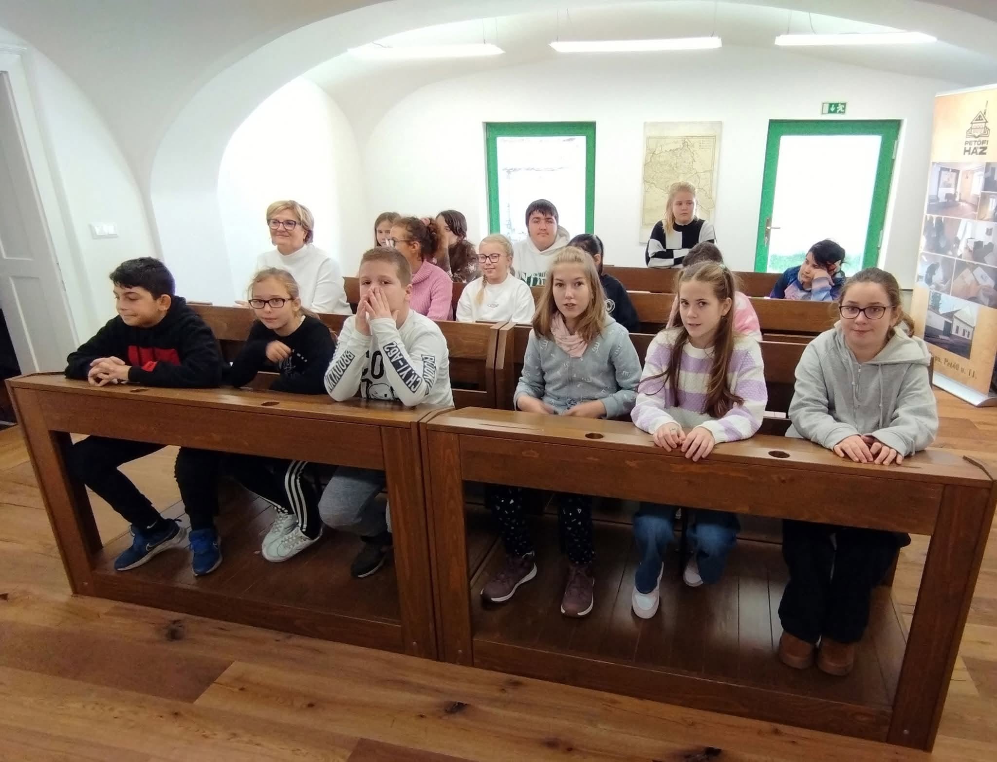 A Pápai Petőfi-Ház bejegyzése alapján