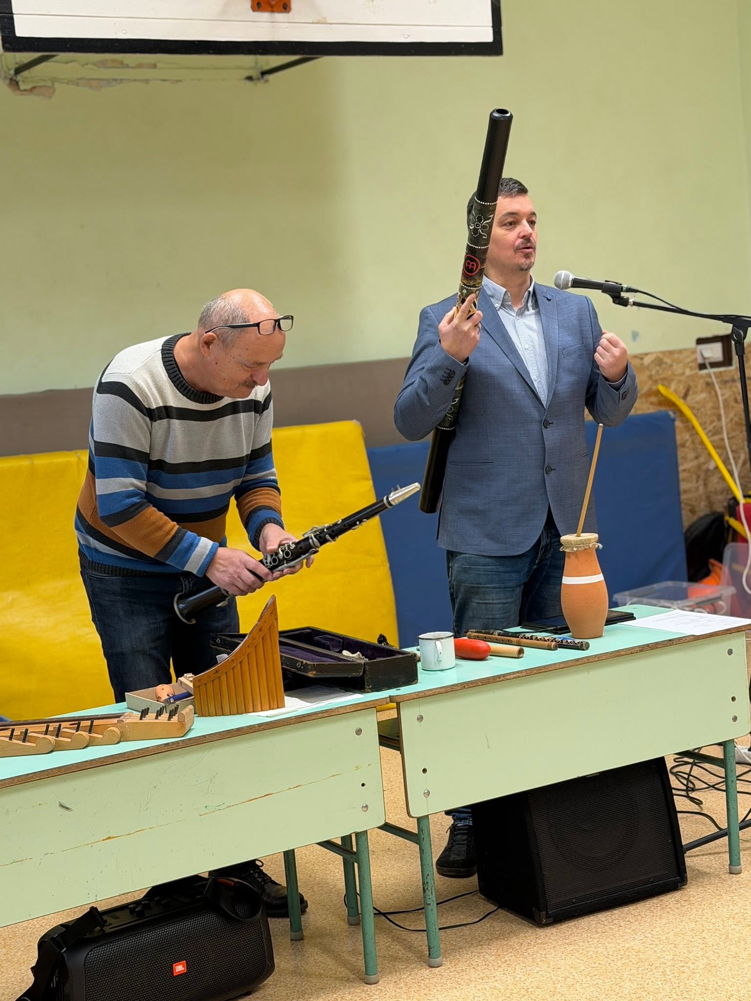 RENDHAGYÓ ÉNEK ÓRA